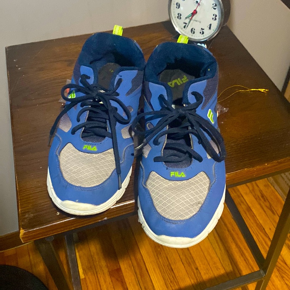 Nice authentic Fila comfortable sneaker